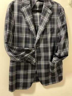 Canali Men's Unstructured White and Navy Plaid Virgin Wool Blazer. Size IT 52.